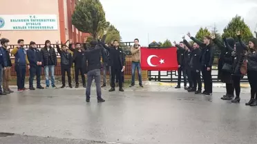 Ayvalık'ta Ülkücü Öğrenciler Fırat Yılmaz Çakıroğlu'nu Unutmadı