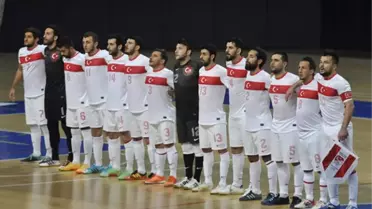 Türkiye Futsalda Tacikistan'ı 5-4 Yendi