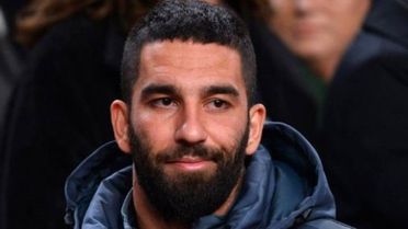 Arda Turan Niye Londra'da Ev Aldı?