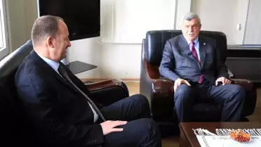 Başkan Karaosmanoğlu'ndan, Başiskele Kaymakamı'na Ziyaret