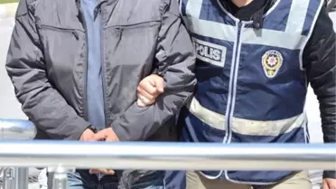 Dha : Mardin'in Savur Belediyesi'ne Operasyon, Başkan Gözaltına Alındı, Belediyeye Türk Bayrağı...