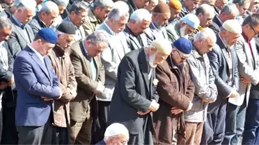 Hatay'da Kuraklıktan Yakınan Vatandaşlar Yağmur Duasına Çıktı