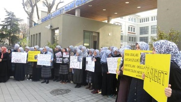 Dha İstanbul - Kız İmam Hatip Lisesi'nde Ders Arası '28 Şubat' Protestosu