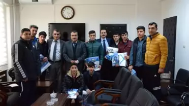 Kaymakam Karaman'dan Sporcu Öğrencilere Destek