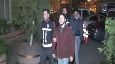 Küçükçekmece'de Otomobilleriyle Drift Yapan İki Kişi Yakalandı