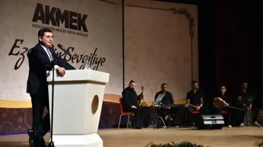 Akmek Öğrencileri Sahnede