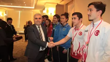 Başarılı Sporcular Uedaş Tarafından Ödüllendirildi