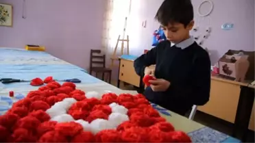 9 Yaşındaki Samir, Kızılay'ın Çabalarıyla Danimarka'daki Ailesine Kavuştu
