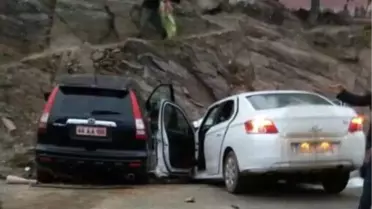Pütürge Kaymakamı'nın Makam Aracı, Otomobille Çarpıştı: 2 Ölü, 6 Yaralı