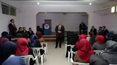 Vali İsmail Ustaoğlu, Kız Anadolu İhl Öğrencileriyle Buluştu