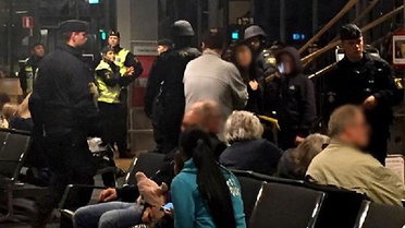 Stockholm Arlanda Havalimanı'nda Bomba İhbarı Üzerine Uçak Boşaltıldı