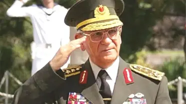 Eski Kara Kuvvetleri Komutanı, Gülen'in Dedesinin Heykelini Dikti