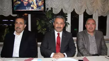 Başkan Aras Gazetecilerle Bir Araya Geldi