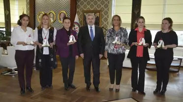 Başkan Baran'dan Kadın Personele Jest