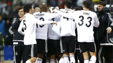 Beşiktaş Yükselişte, Olympiakos Düşüşte