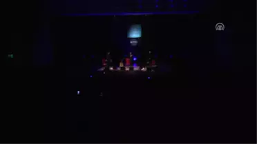 Cezayirli Sanatçı Massi, Hayranlarıyla Buluştu