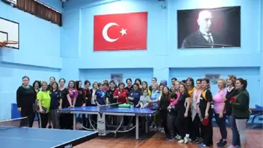 Fenerbahçeli Veteran Kadın Masa Tenisçileri Göz Doldurdu