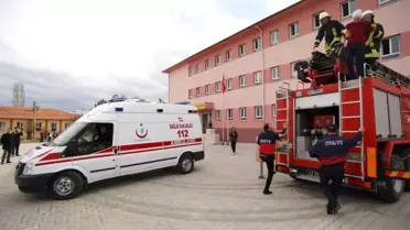 Lisedeki Yangın, Deprem ve Personel Tahliye Tatbikatı Gerçeğini Aratmadı