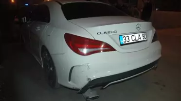 Dur Ihtarına Uymadı Polislere Çarptı: 2 Polis Yaralı