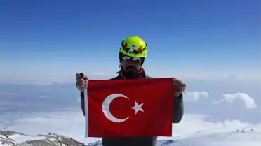 Tek Başına Süphan Dağına Tırmandı