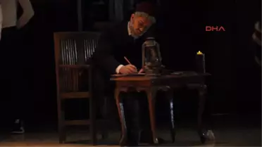 Burdur Öğrencilerden Istiklal Marşı Oratoryosu