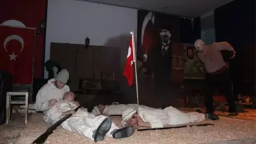 Öğrenciler Mehmet Akif'in Hayatını Canlandırdı