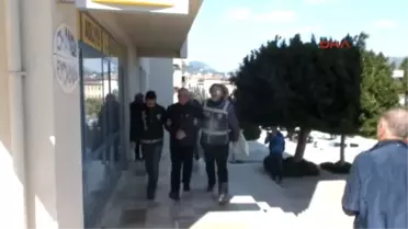 Marmaris'te Fetö'den Gözaltına Alınan İşadamı Adliyede (2)
