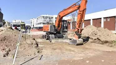 Muratpaşa Gençlik Merkezi'nin Temeli Atıldı