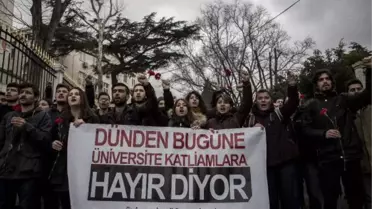 Beyazıt'ta 16 Mart ve Halepçe Protestosu