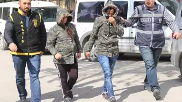 Aşiret Kızları Suçüstü Yakalandı, Cinsel Organından Aparat Çıktı