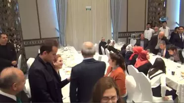 Bakan Elvan: 'Türk Milletinin Her Ferdi, Şehitler Tepesini Boş Bırakmamak İçin Nöbet Bekliyor'