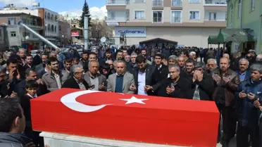 Kazara Kendisini Vuran Polis Memuru Son Yolculuğuna Uğurlandı