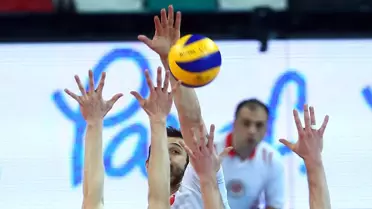 Voleybol: Efeler Ligi