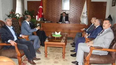 Karayolu Trafik Güvenlik ve Yol Güvenliği Derneği, Vali Aktaş'ı Ziyaret Etti
