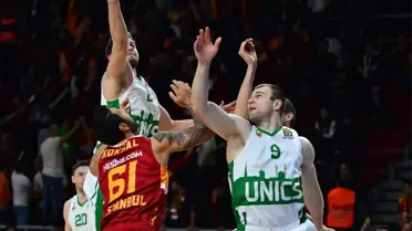 Galatasaray Odeabank, Rus Ekibe Acımadı