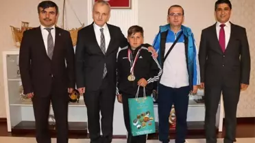 Şampiyon Öğrenci Bartın Valiliğinde