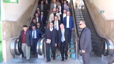 Ülkü Ocakları'ndan Ümit Özdağ'a Protesto
