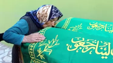 Libya'da Batan Gemide Ölen 2 Kardeş Yan Yana Toprağa Verildi