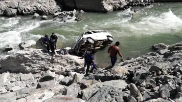 Ordu'da Minibüs Irmağa Uçtu: 1 Ölü, 2 Yaralı