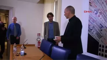 Varufakis: Türkiye Ile Yunanistan Arasındaki Sınırın Kalktığını Görmek Istiyorum