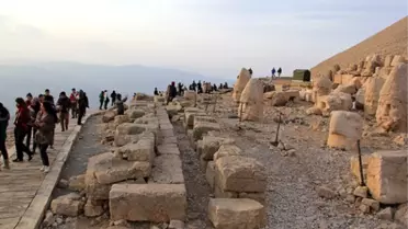 Bahar Gelince Nemrut Dağı'na İlgi de Arttı