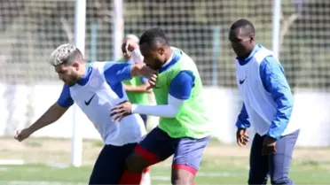Antalyaspor'da Şok ! İdmanı Yarıda Bıraktı