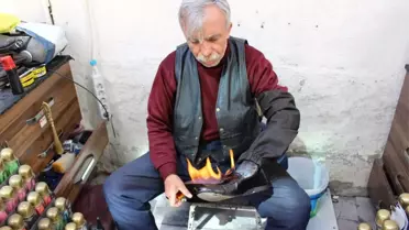 20 Yıllık Usta, Ayakkabısının Rengini Beğenmediği İçin Boyacı Oldu