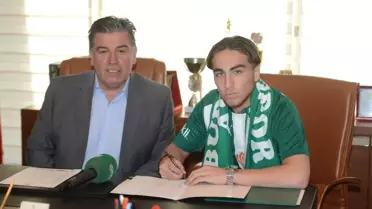 Bursaspor Genç İsimle 4 Yıllık Anlaşma Sağladı