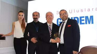 İhlas Vakfı Uluslararası Faaliyetlerinden Dolayı Ödül Aldı