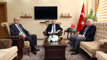 Kgk Kurul Üyesi Polat ve Ayü Genel Sekreteri Zengin, Vali İsmail Ustaoğlu'nu Ziyaret Etti