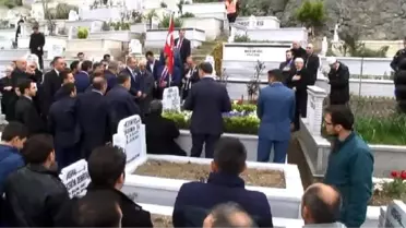 Şehit Savcı Kiraz Mezarı Başında Anıldı