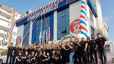 Fbm 12'nci Yaşını Çalışanlarıyla Kutladı