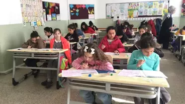 Siyer Yarışması'nda Binlerce Öğrenci Ter Döktü