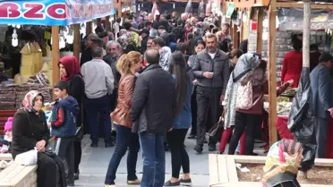 Özgecan'ı Anlatan 'Cennetin Kuşları' Filmi İçin Pazar Kuruldu